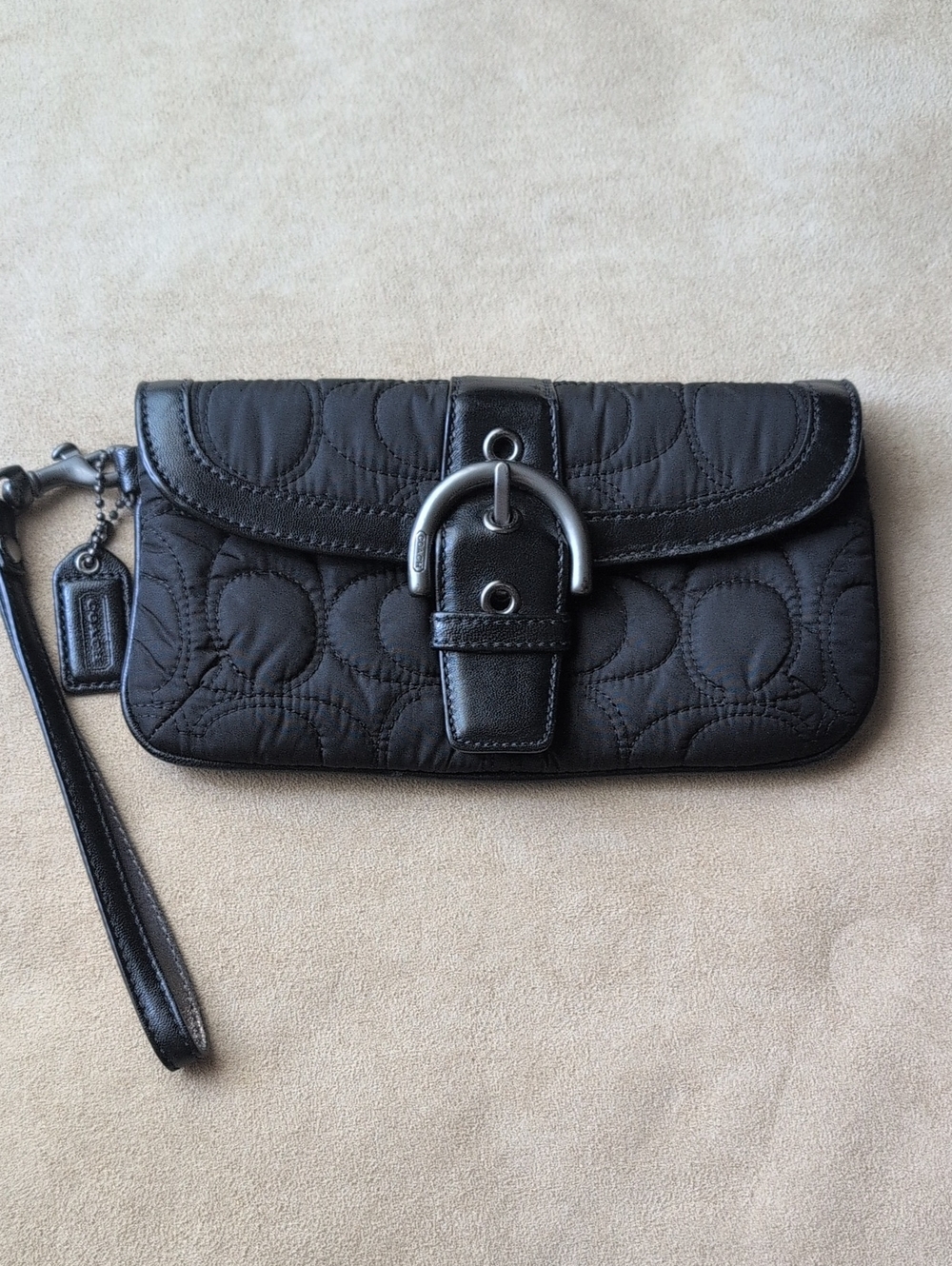 Y2K Coach Soho Black Quilted Wristlet Clutch with Horseshoe Buckle Accent